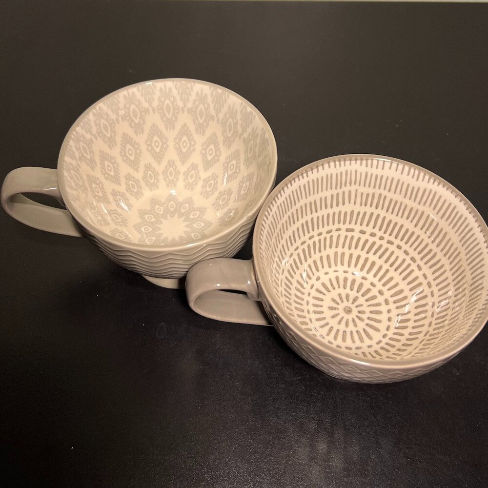 SIGNATURE HOUSEWARES Mauve Gray Textured  Embossed Pedestal Footed Cup Set of 2